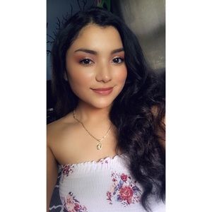 Meet your Posher, Mariana